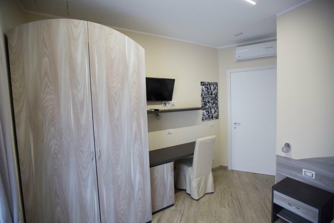 4 Rent Bed & Breakfast Albano Laziale Exterior photo